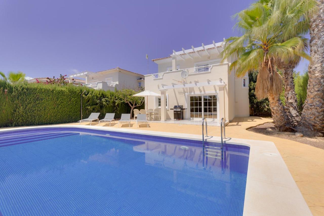 De - Relaxing With Private Pool Villa *